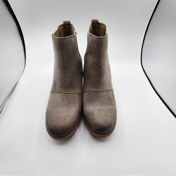 Women's Joan Of Arctic Wedge II Chelsea Bootie Size 6 Khaki - Picture 5 of 13